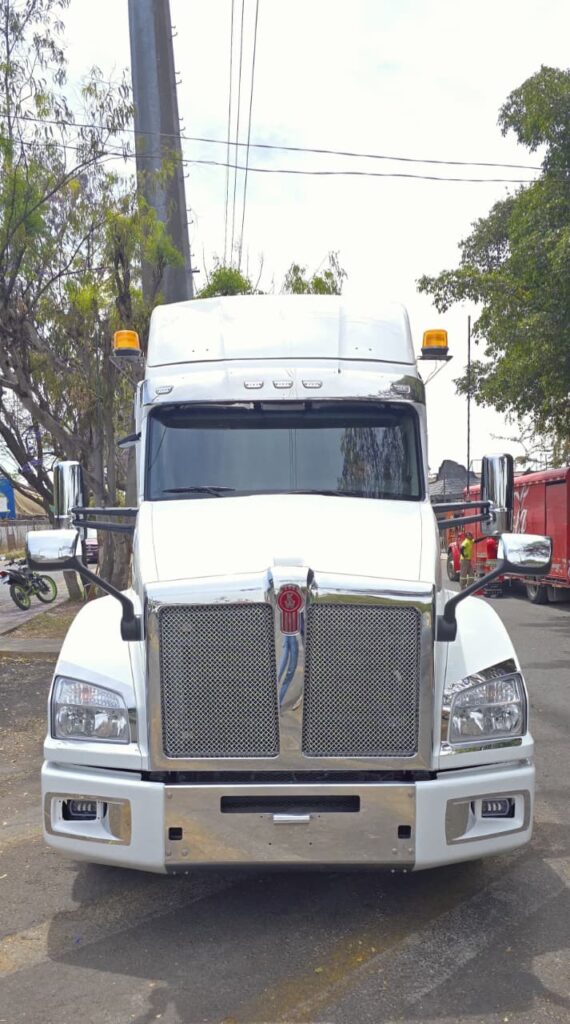 ️Kenworth T-880 2023