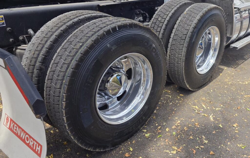 ️Kenworth T-880 2023