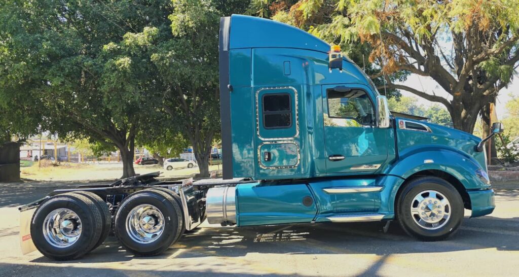 Kenworth T-680 2022