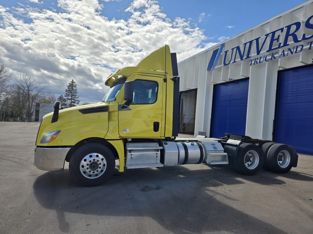 2021 Freightliner CASCADIA