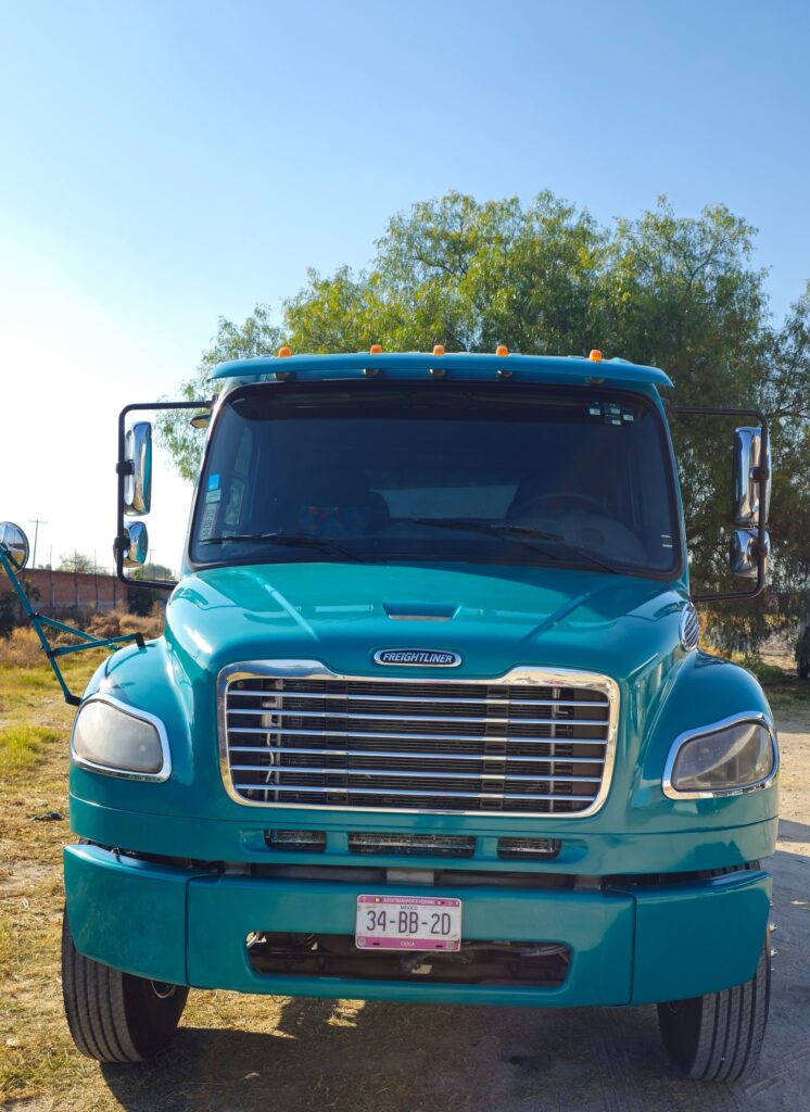 FREIGHTLINER🚛 m2 106 52k 6x4 🚛