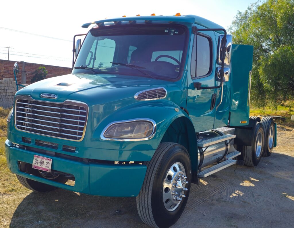FREIGHTLINER🚛 m2 106 52k 6x4 🚛