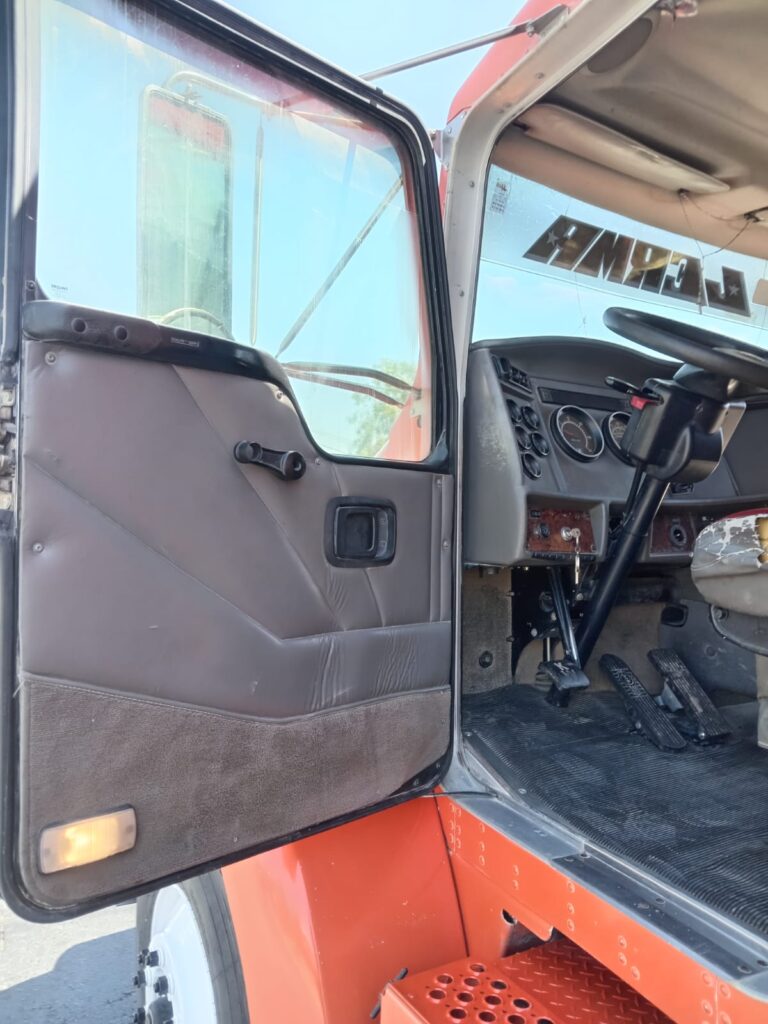 KENWORTH T300 - UNICO DUEÑO