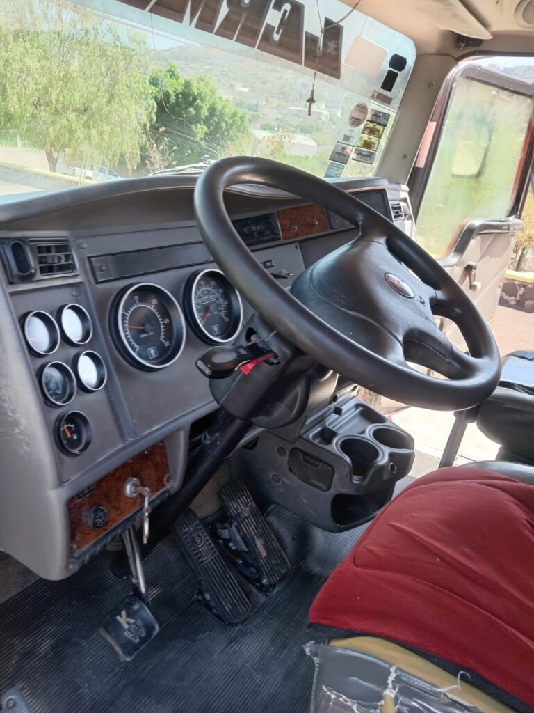 KENWORTH T300 - UNICO DUEÑO