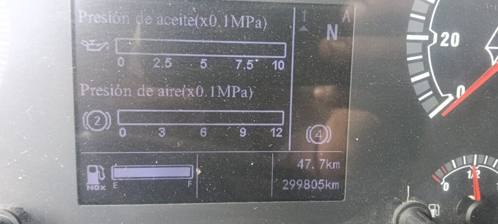 Hermosos Tracto recien salido de Agencia con Servicio y Cambio de Transmisión, listo para usarse y generar utilidades
