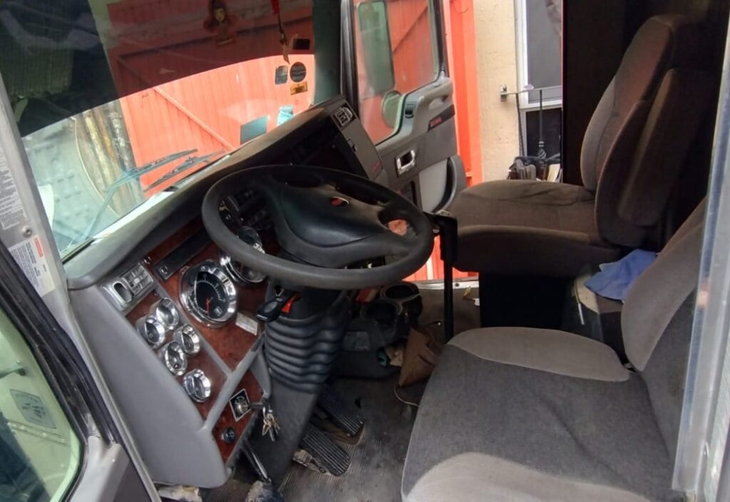 HERMOSO Kenworth T370 - 2010 UNICO DUEÑO