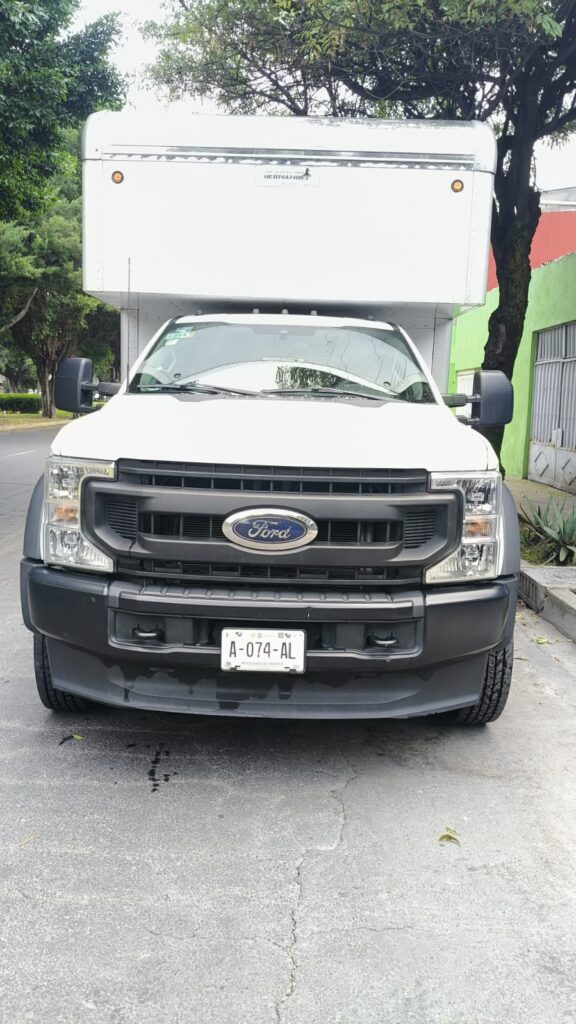 FORD 450 2 puertas MOD.2022 único dueño de agencia