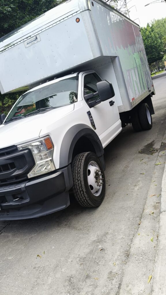 FORD 450 2 puertas MOD.2022 único dueño de agencia