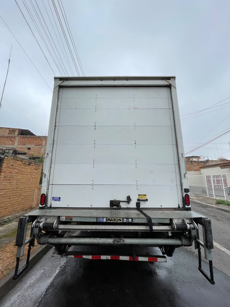 Freightliner M2 2018